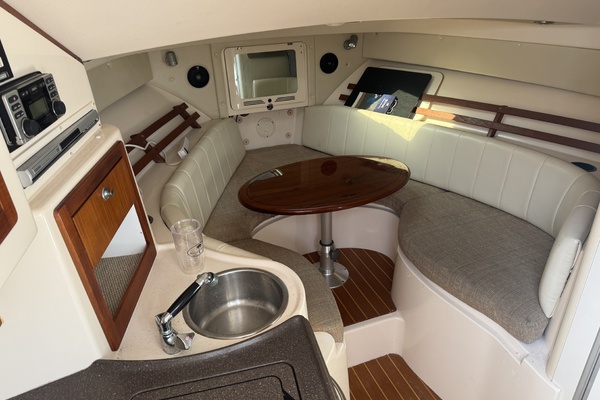 30ft Grady White Yacht For Sale