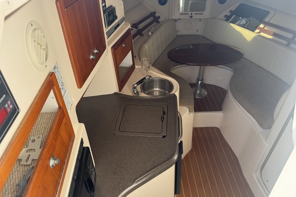 30ft Grady White Yacht For Sale