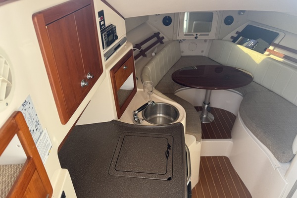 30ft Grady White Yacht For Sale