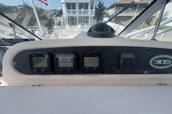 30ft Grady White Yacht For Sale