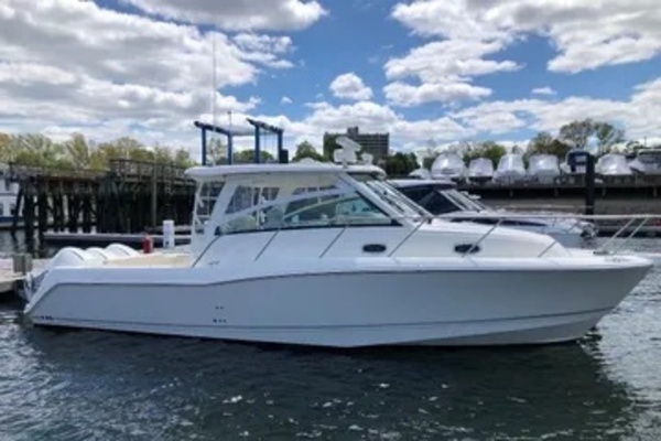 34-ft-Boston Whaler-2020-Conquest-LINDA LEE MARSHFIELD Massachusetts United States  yacht for sale