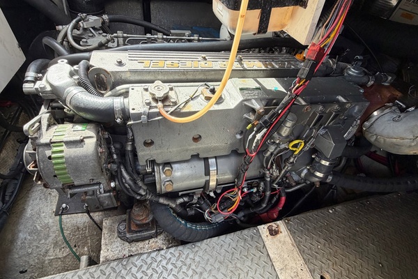 42ft Regal Yacht For Sale