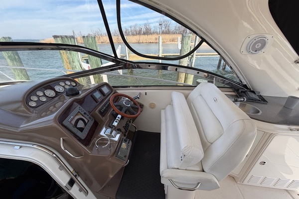 42ft Regal Yacht For Sale