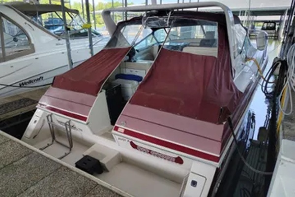 Photo of the 1989 Wellcraft Gran Sport 3400 "Just a Big Canoe"