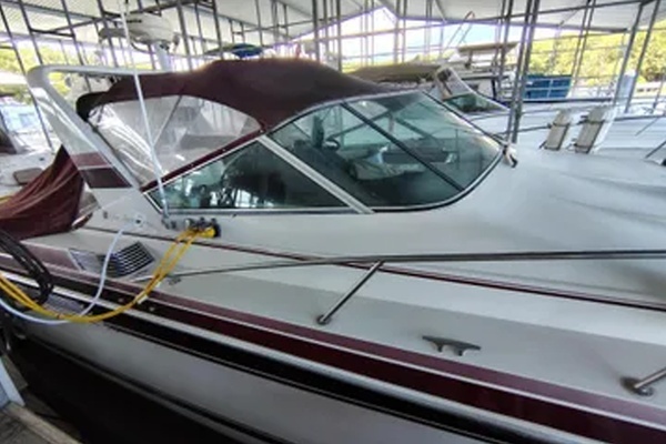 Photo of the 1989 Wellcraft Gran Sport 3400 "Just a Big Canoe"