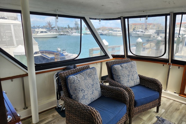 PUDDY TAT III 53ft Hatteras Yacht For Sale