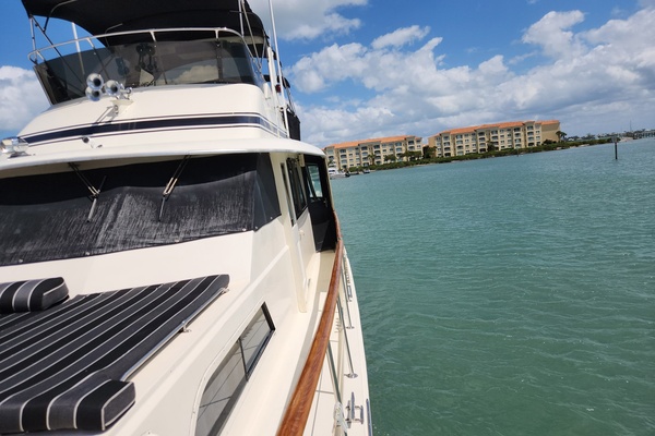 PUDDY TAT III 53ft Hatteras Yacht For Sale