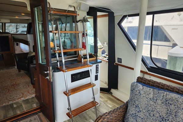 Hatteras 53 Motor Yacht Yacht For Sale