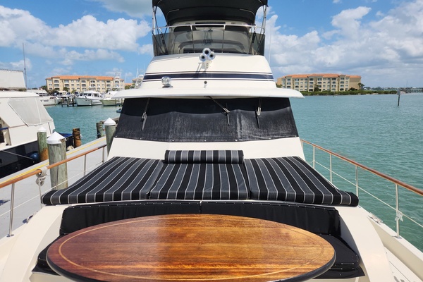 PUDDY TAT III 53ft Hatteras Yacht For Sale