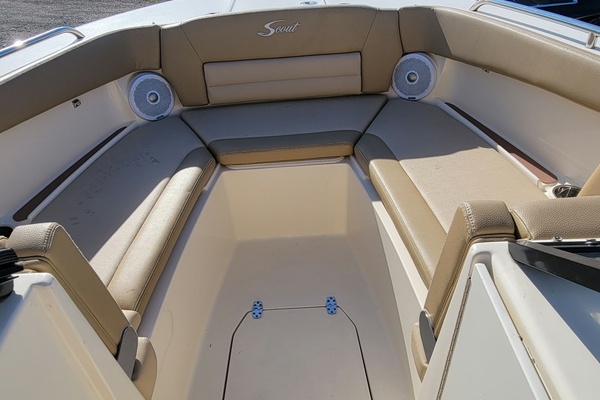 Into the Mystic 25ft Scout Yacht For Sale