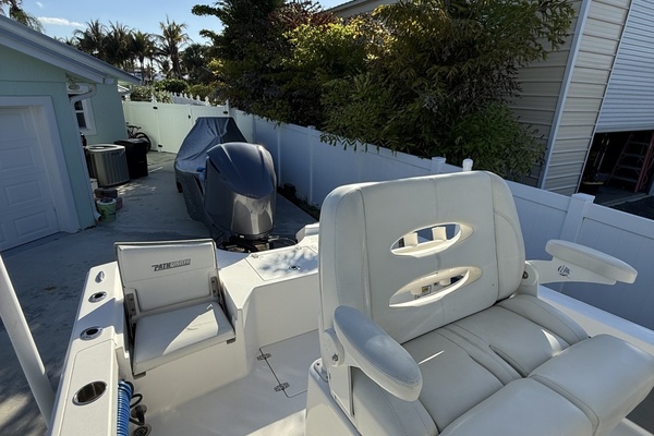 25ft Pathfinder Yacht For Sale