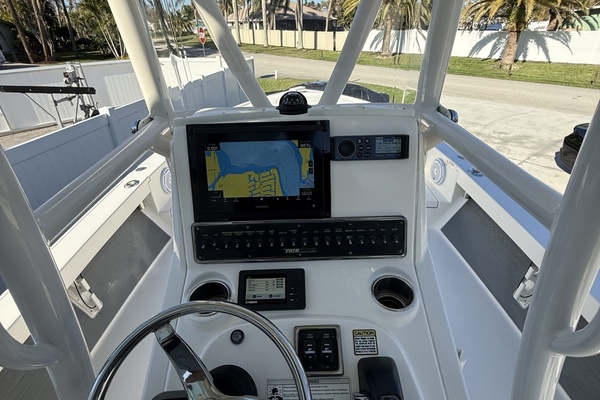 25ft Pathfinder Yacht For Sale