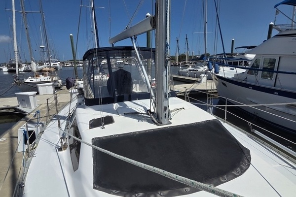 Divan San 42ft Hunter Yacht For Sale