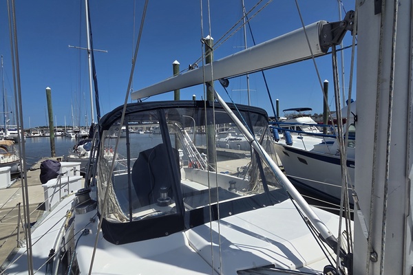 Divan San 42ft Hunter Yacht For Sale
