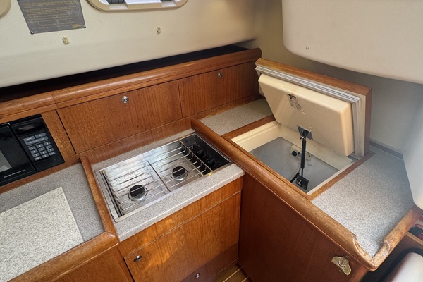 2002 Hunter 326  ldquo The Master Plan rdquo  32ft Hunter Yacht For Sale