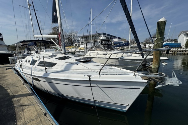 32-ft-Hunter-2002-326-2002 Hunter 326 “The Master Plan”-Hampton Virginia United States yacht for sale