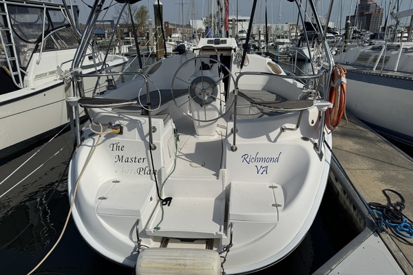 2002 Hunter 326  ldquo The Master Plan rdquo  32ft Hunter Yacht For Sale