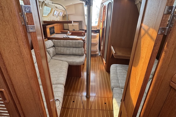 2002 Hunter 326  ldquo The Master Plan rdquo  32ft Hunter Yacht For Sale