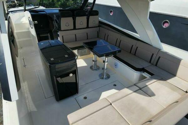 Meant To Be 36ft Greenline Yacht For Sale