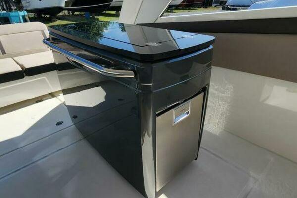 Meant To Be 36ft Greenline Yacht For Sale