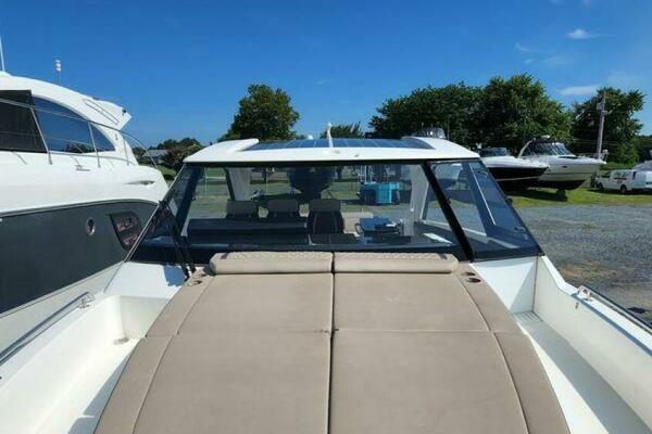 Meant To Be 36ft Greenline Yacht For Sale