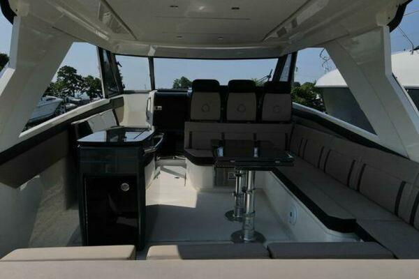 Meant To Be 36ft Greenline Yacht For Sale