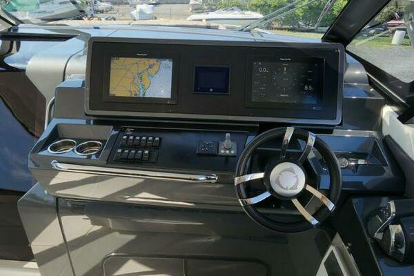 Meant To Be 36ft Greenline Yacht For Sale