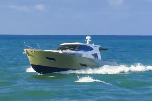 2019 Monachus Issa 45