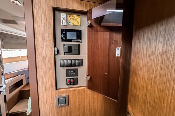 Wellcraft 44 Explorer Yacht For Sale