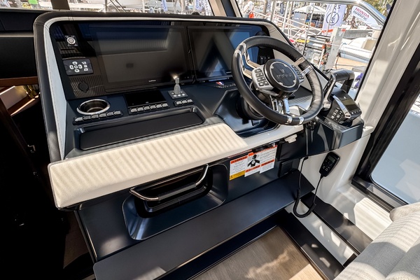 43ft Wellcraft Yacht For Sale