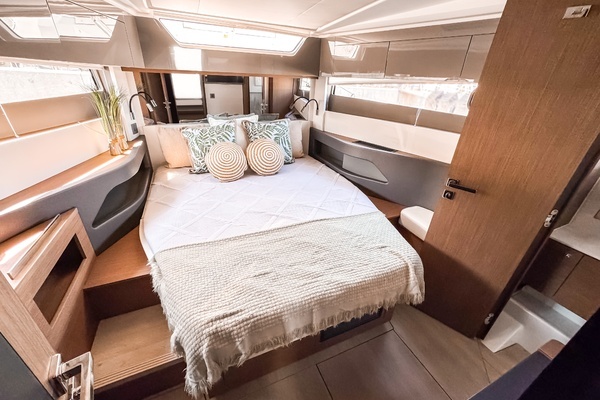 Wellcraft 44 Explorer Yacht For Sale