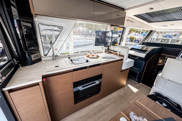 Wellcraft 44 Explorer Yacht For Sale