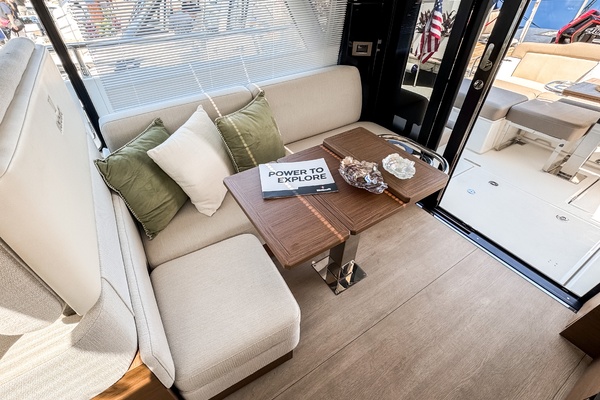 43ft Wellcraft Yacht For Sale