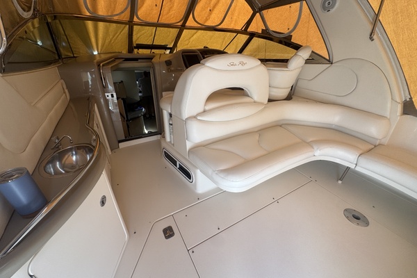 38ft Sea Ray Yacht For Sale