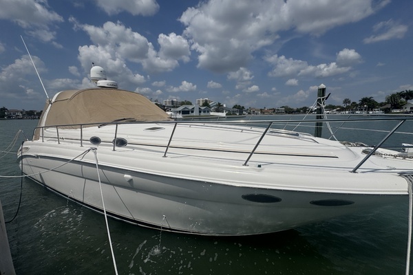 Photo of the 1999 Sea Ray 