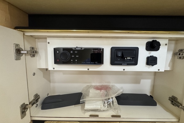 38ft Sea Ray Yacht For Sale