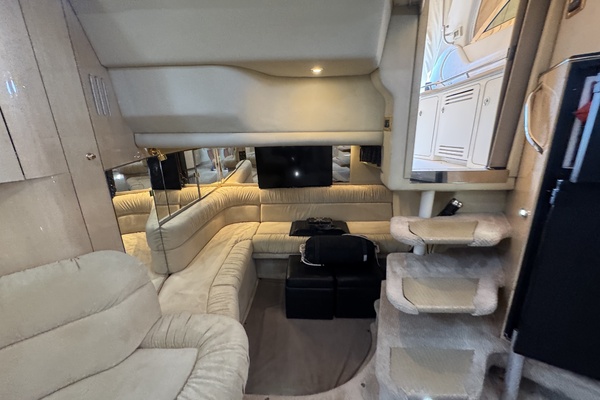 38ft Sea Ray Yacht For Sale