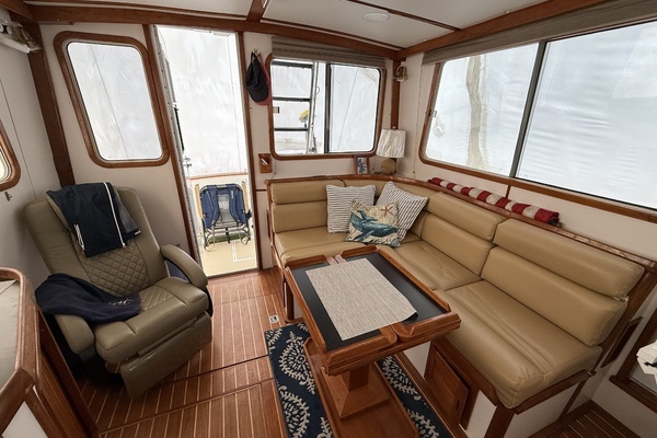 Photo of the 1996 Legacy Yachts 