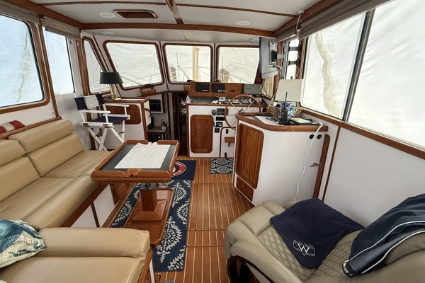 Photo of the 1996 Legacy Yachts 