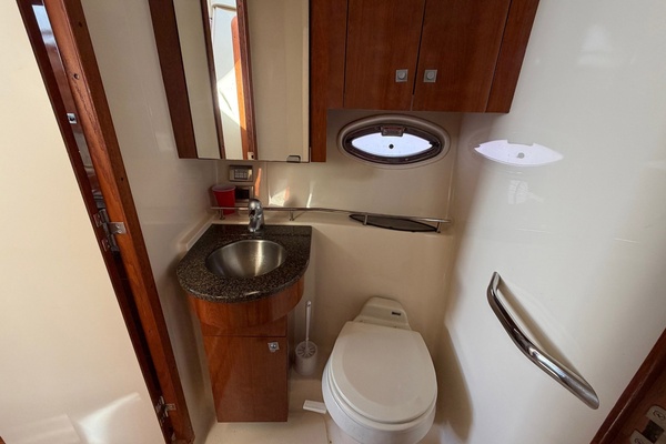 36ft Sea Ray Yacht For Sale