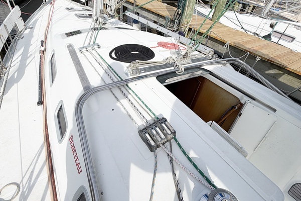 Photo of the 2007 Beneteau 323 "KIKI"
