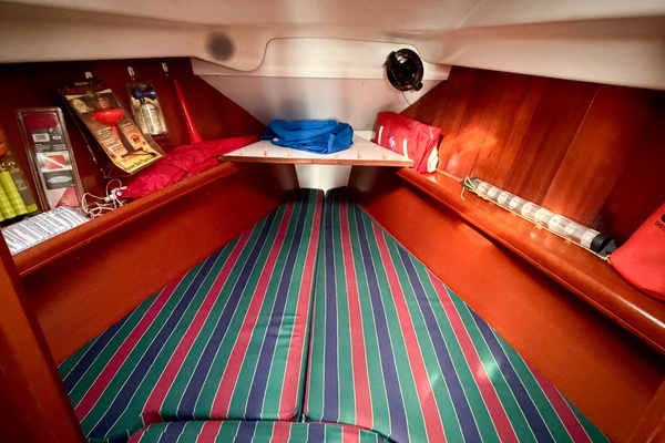 KIKI 32ft Beneteau Yacht For Sale