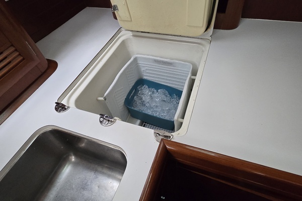 Ho onalu 42ft Beneteau Yacht For Sale