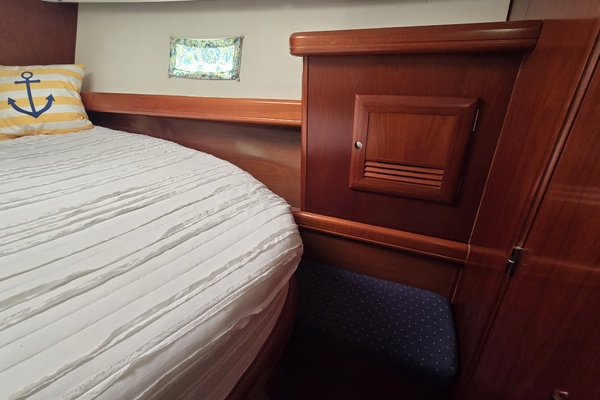 Ho onalu 42ft Beneteau Yacht For Sale