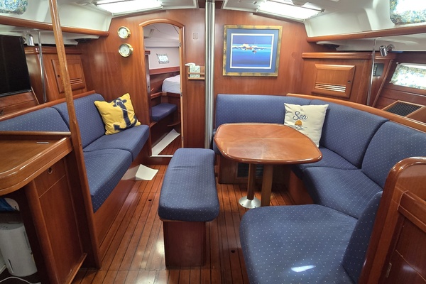 Ho onalu 42ft Beneteau Yacht For Sale