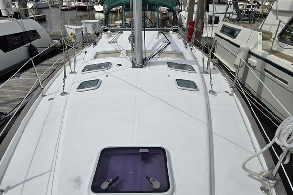 Ho onalu 42ft Beneteau Yacht For Sale