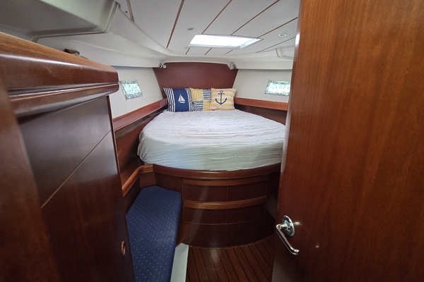 Ho onalu 42ft Beneteau Yacht For Sale