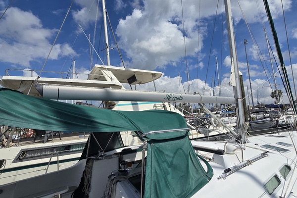 Ho onalu 42ft Beneteau Yacht For Sale