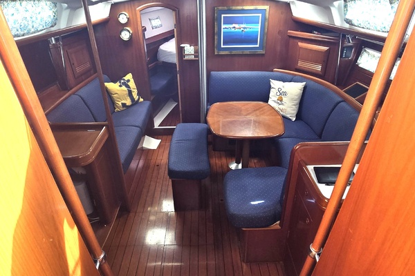 Ho onalu 42ft Beneteau Yacht For Sale