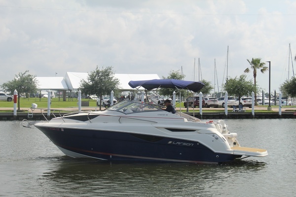 26-ft-Larson-2013-265 Cabrio- Seabrook Texas United States  yacht for sale